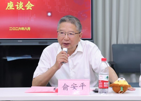为进一步增强新进教师对每日体育手机版