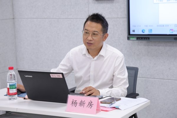 每日体育手机版登录 对照阅读